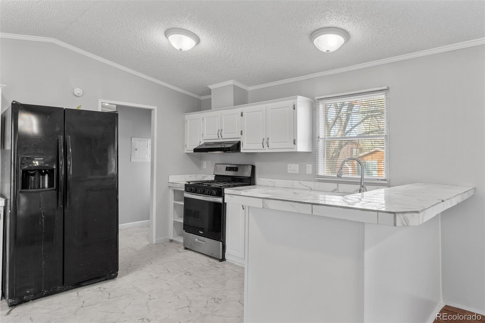 1095 Western Drive Colorado Springs CO 80915