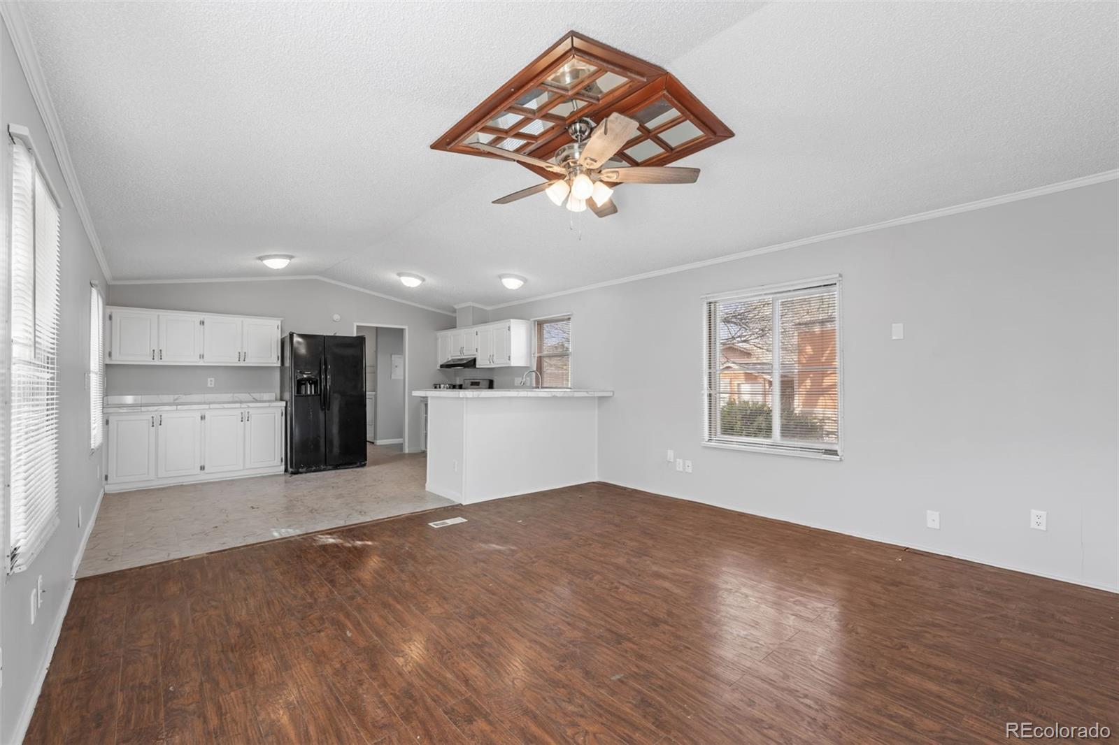 1095 Western Drive Colorado Springs CO 80915