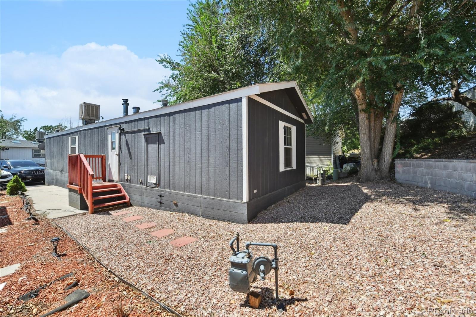 9400 Elm Court Denver CO 80260