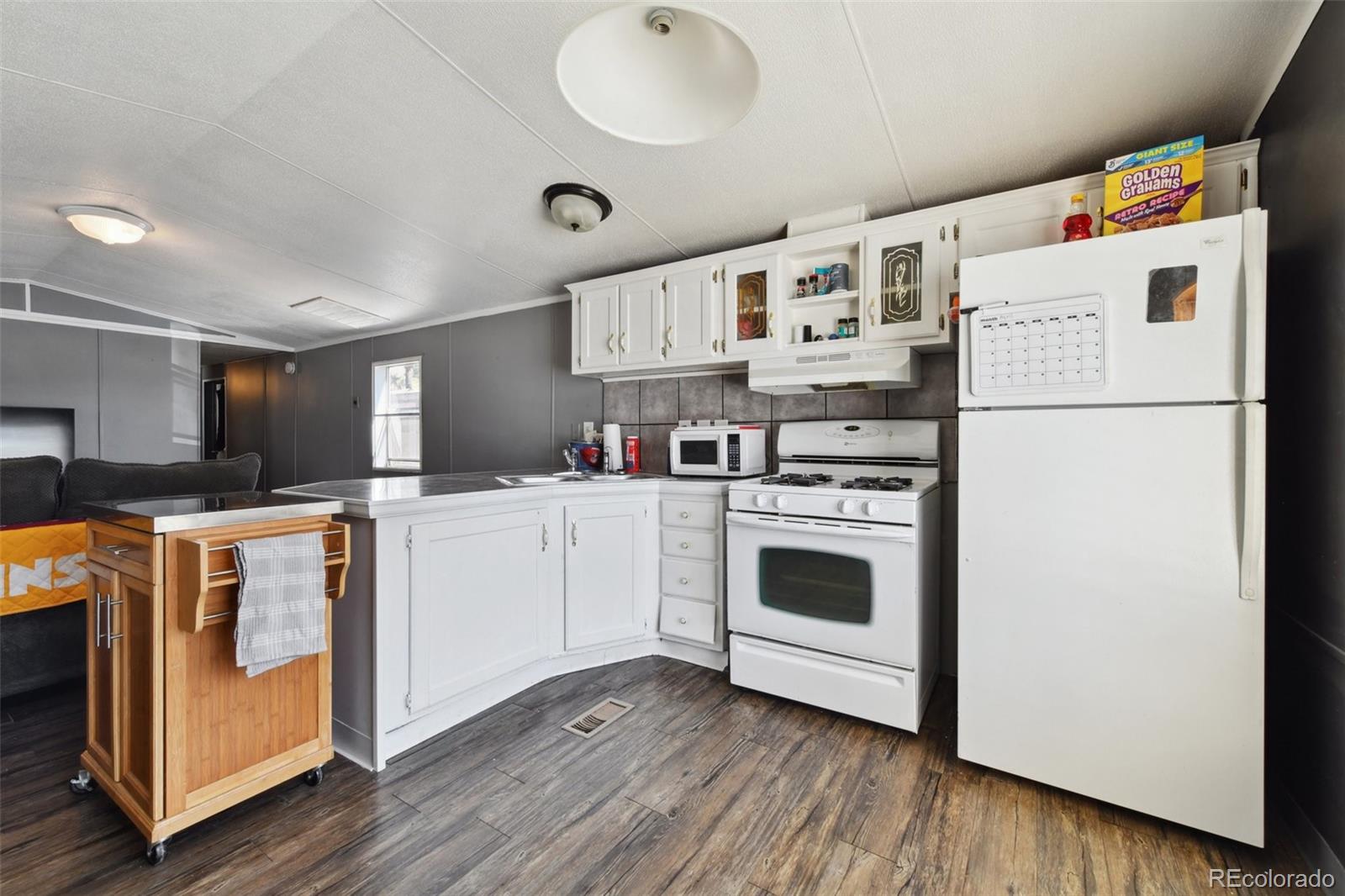 9400 Elm Court Denver CO 80260