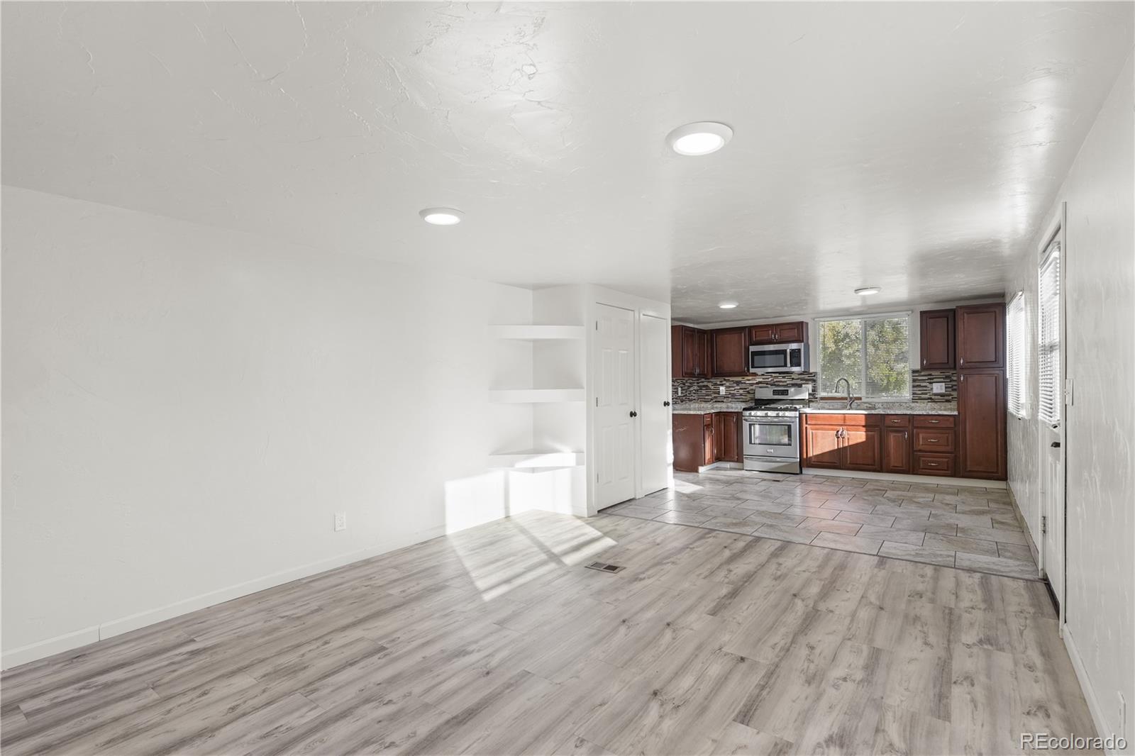 1095 Western Drive Colorado Springs CO 80915