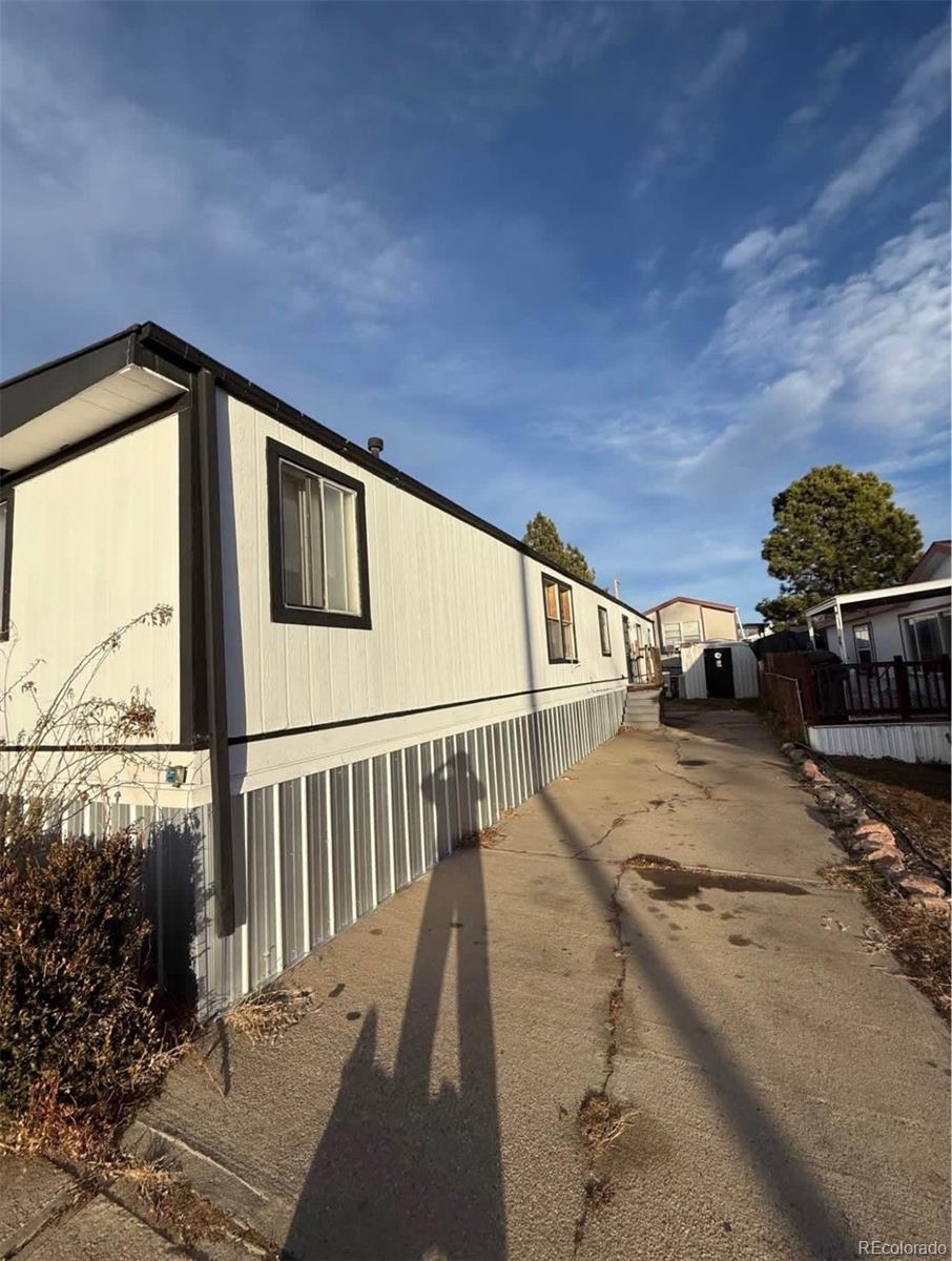 2100 W 100th Avenue Thornton CO 80229