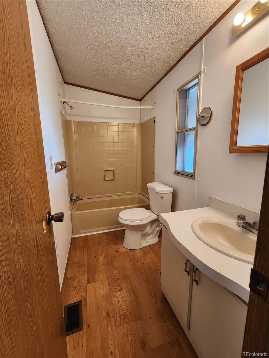 729 17th Avenue Longmont CO 80501