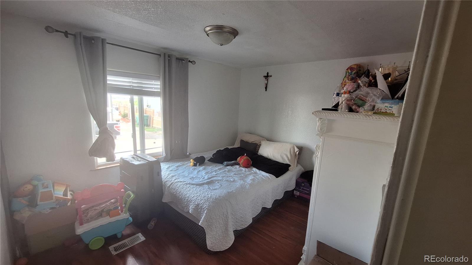2853 Blue Jay Street Denver CO 80260