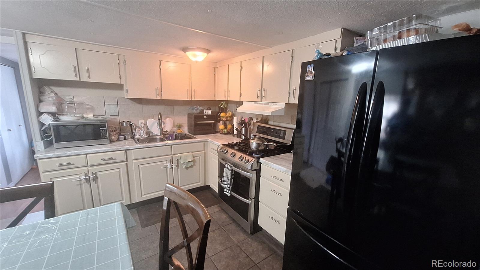 2853 Blue Jay Street Denver CO 80260