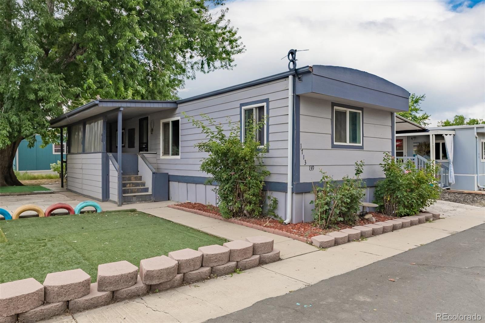 1713 Pagosa Way Aurora CO 80011