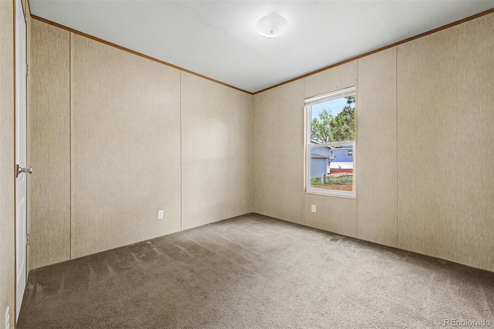 1095 Western Drive Colorado Springs CO 80915