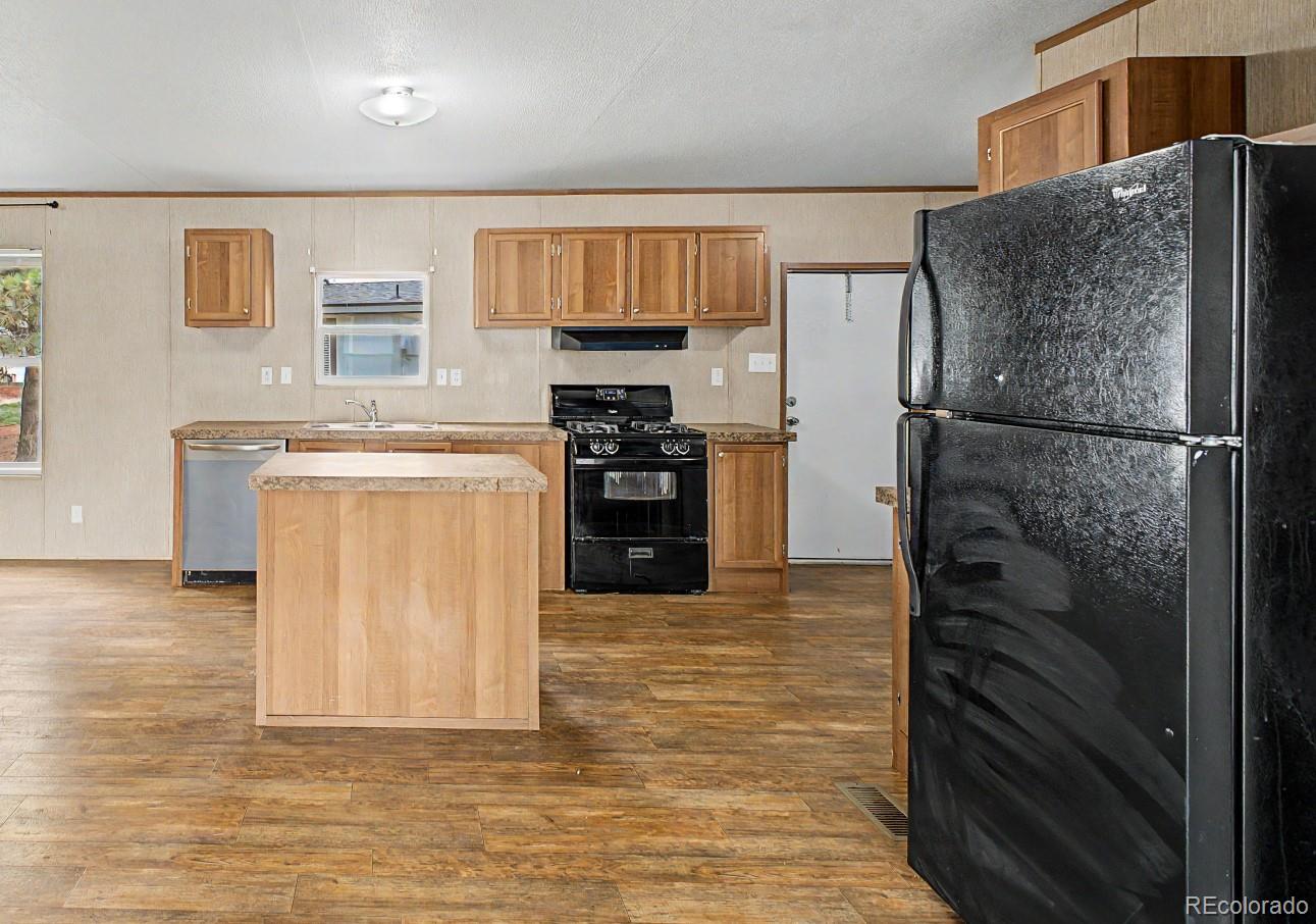 1095 Western Drive Colorado Springs CO 80915