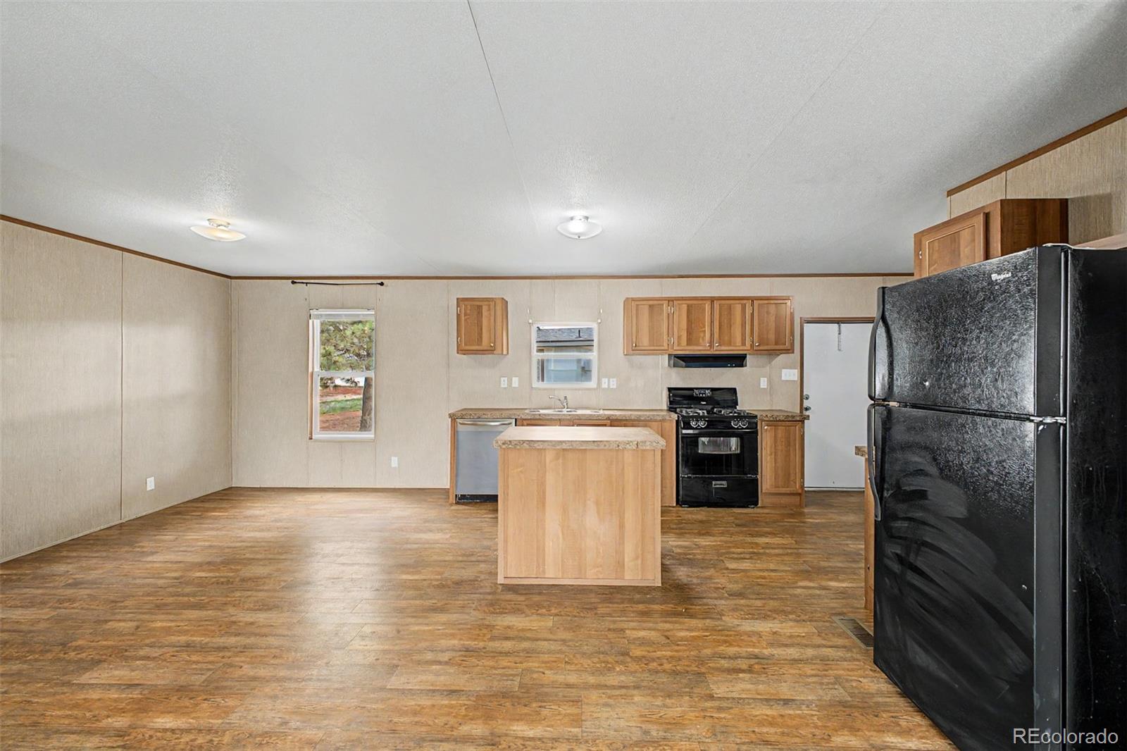 1095 Western Drive Colorado Springs CO 80915