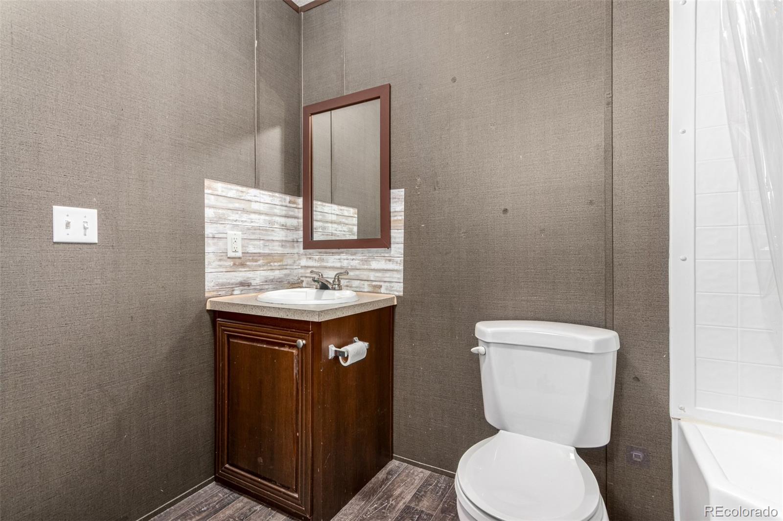 1614 Van Buren Way Aurora CO 80011