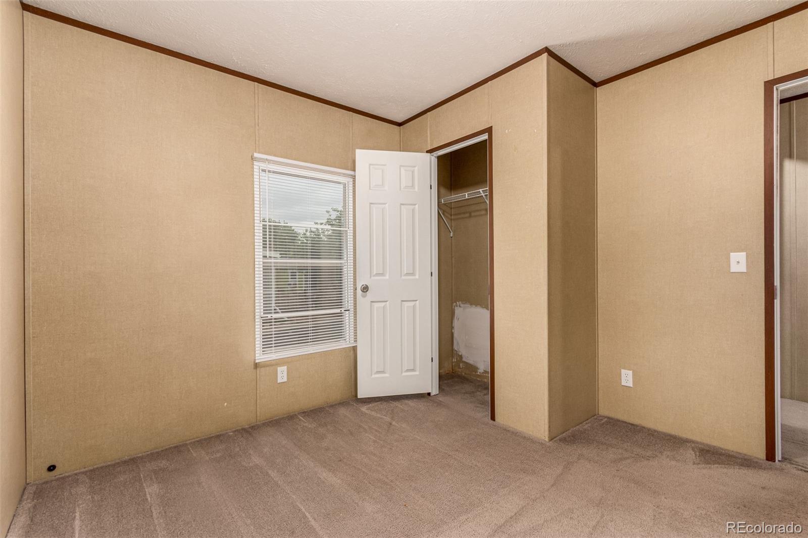 1614 Van Buren Way Aurora CO 80011