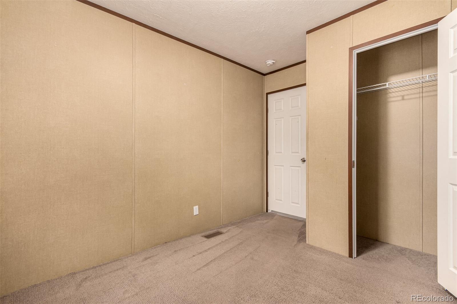 1614 Van Buren Way Aurora CO 80011