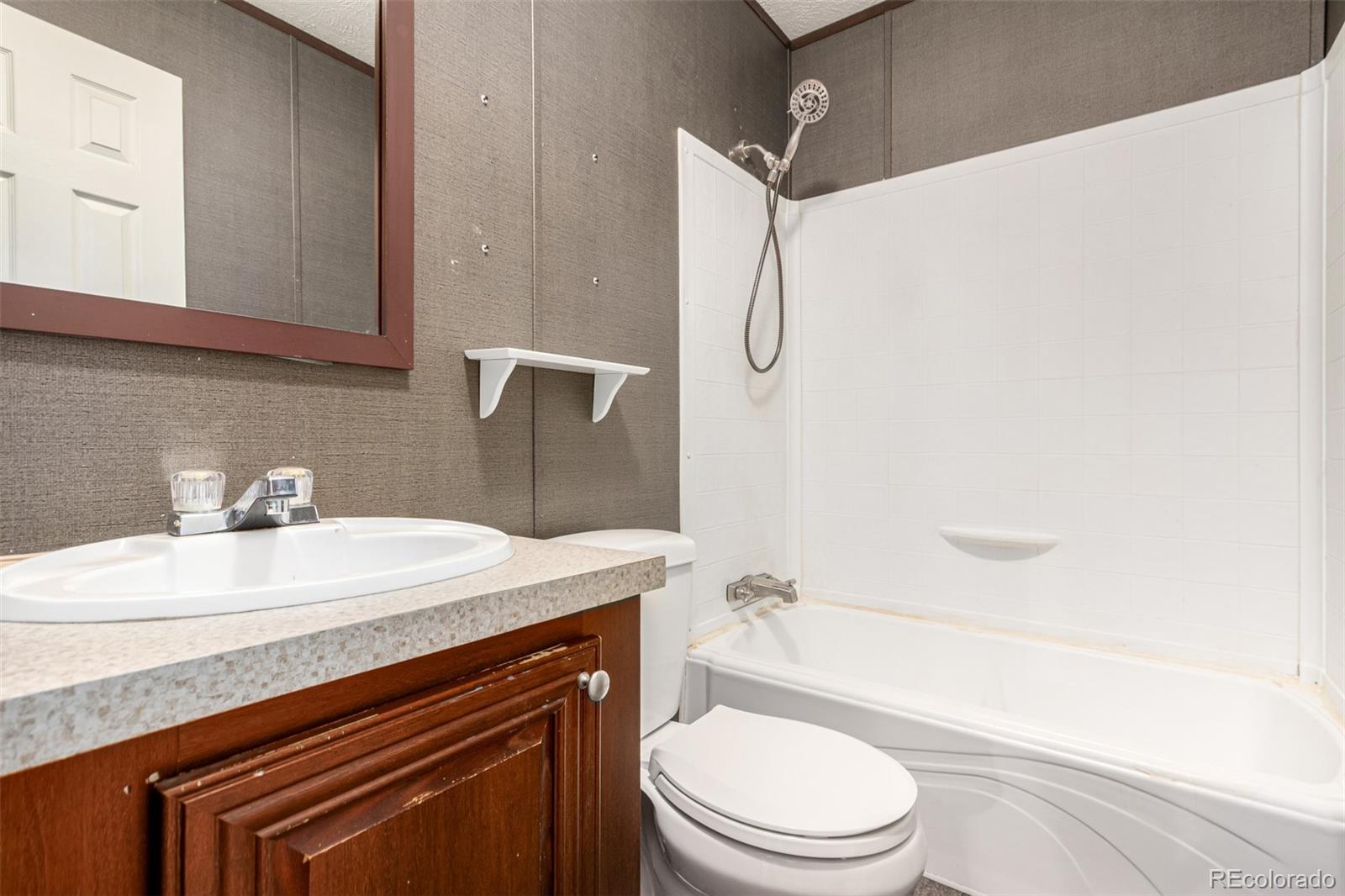 1614 Van Buren Way Aurora CO 80011