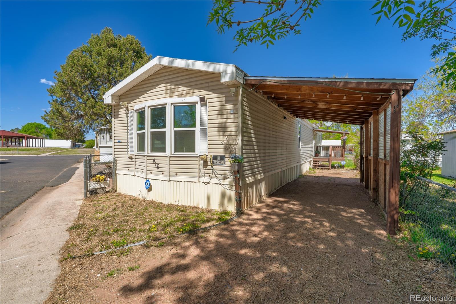 2840 S Circle Colorado Springs CO 80906