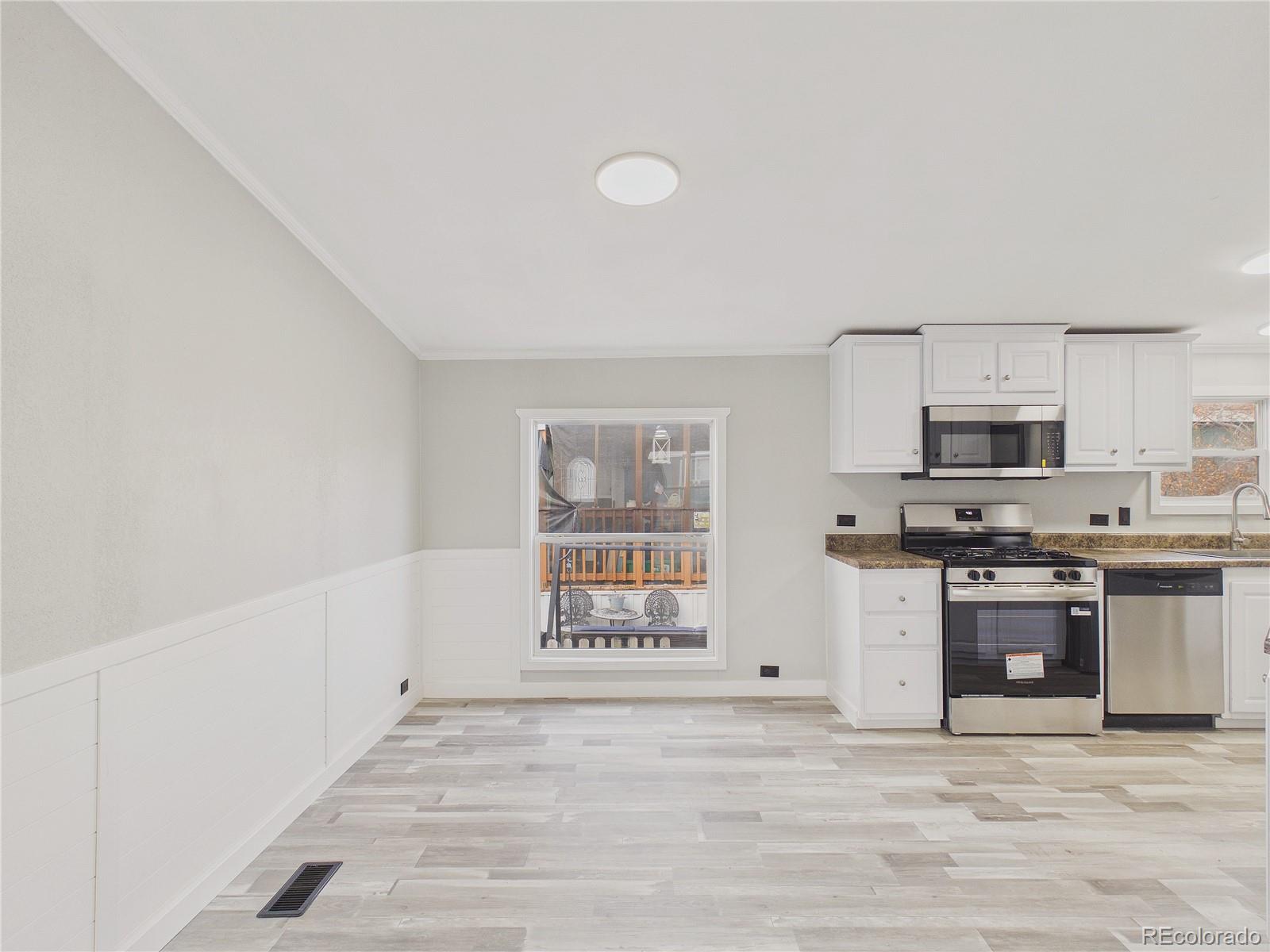 9400 Elm Court Denver CO 80260
