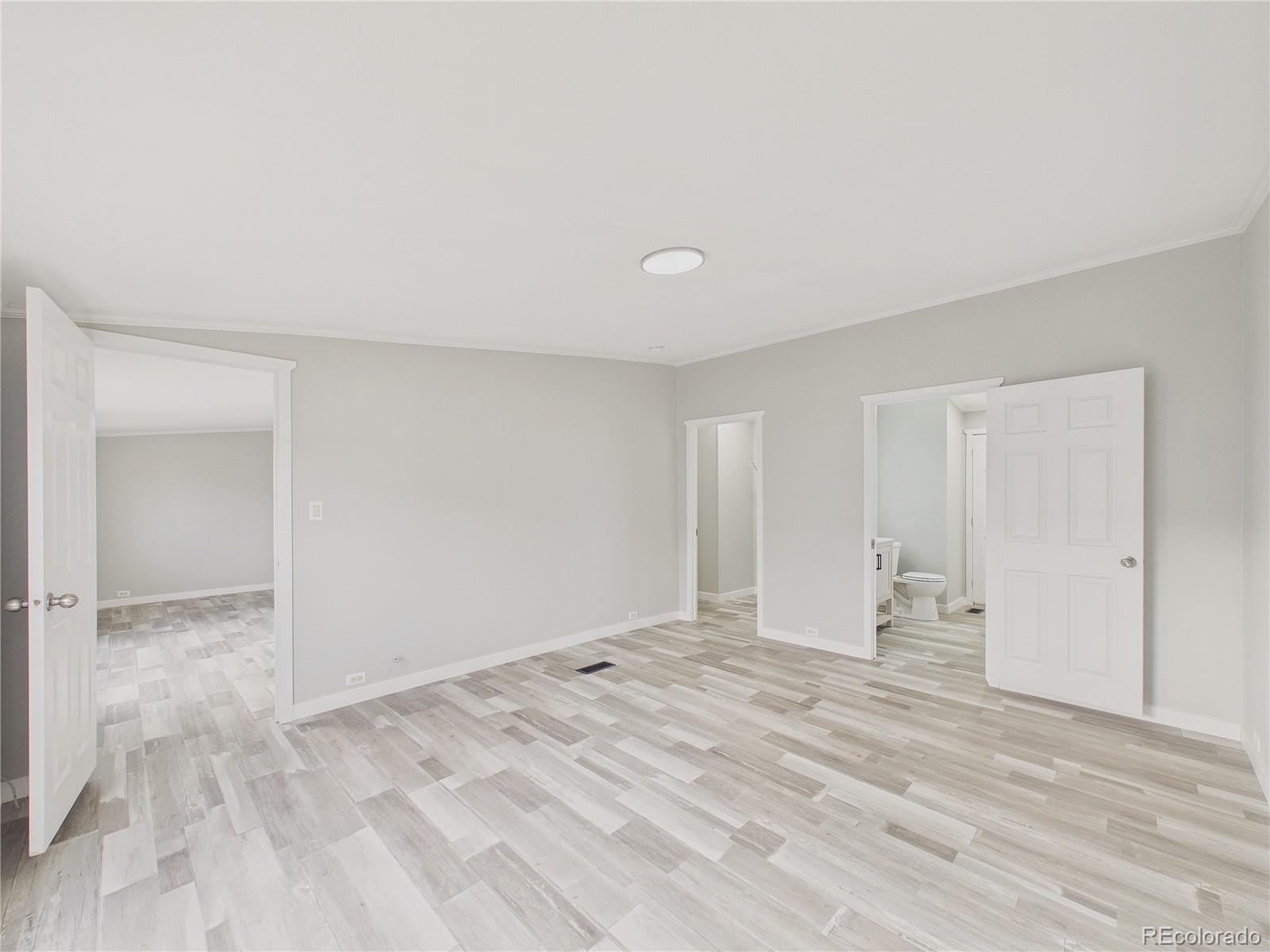 9400 Elm Court Denver CO 80260