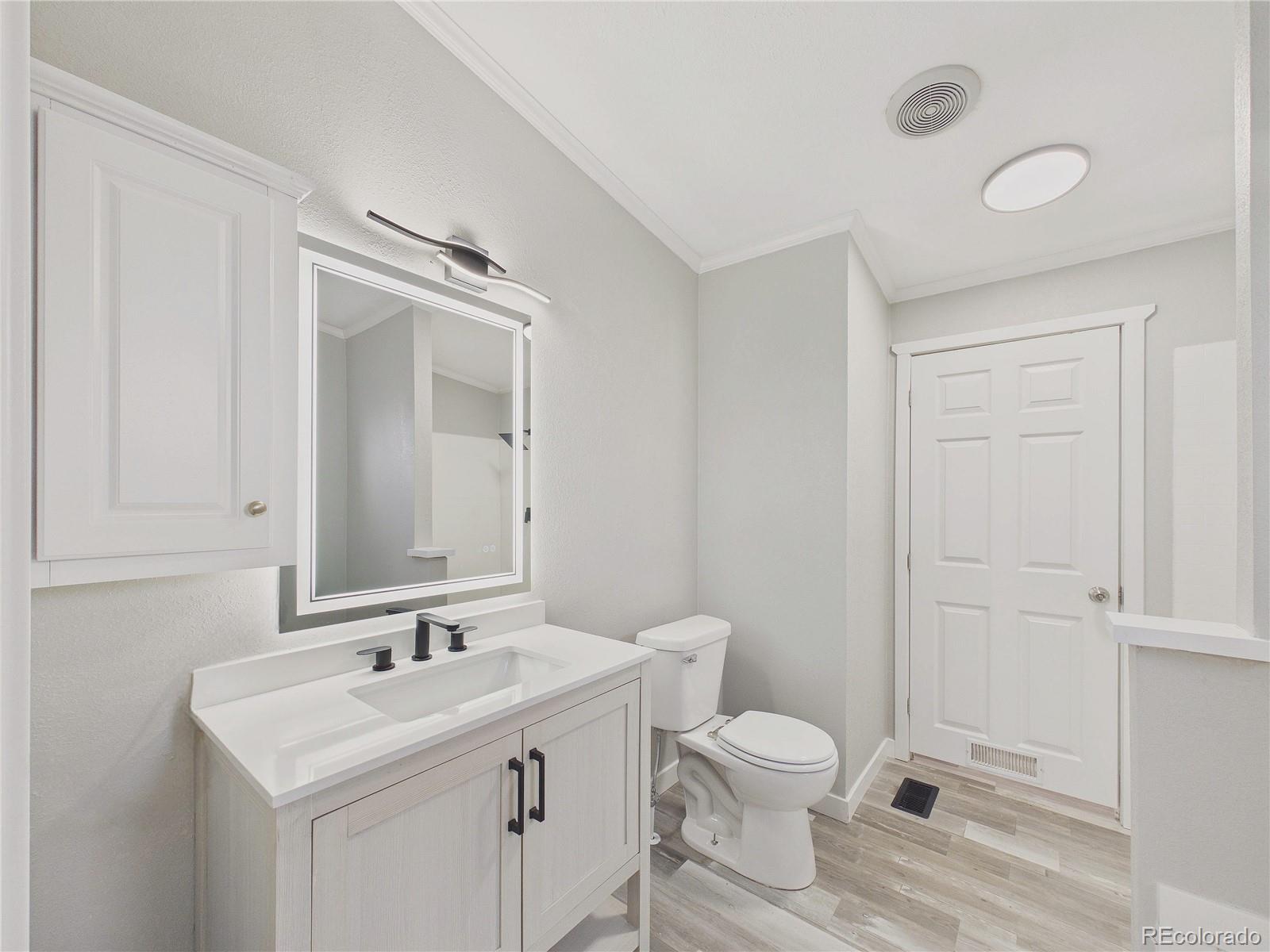 9400 Elm Court Denver CO 80260