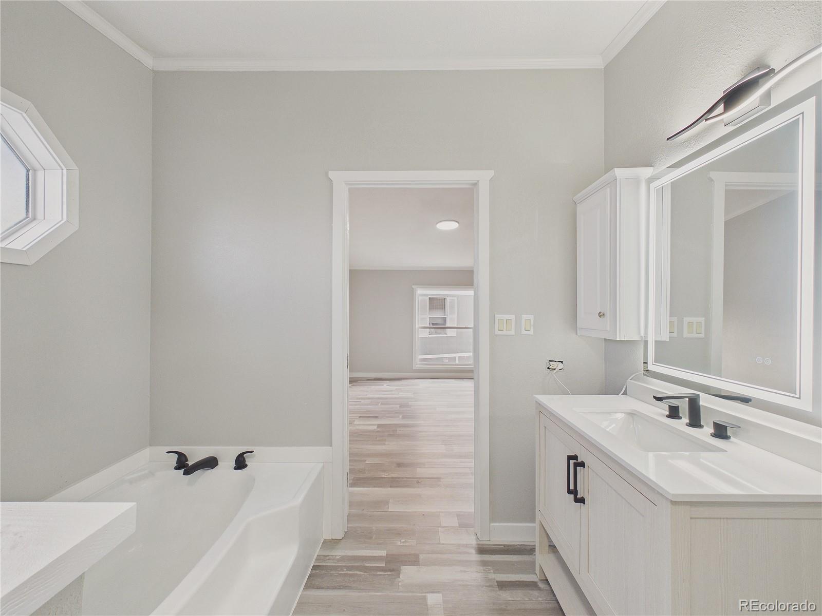 9400 Elm Court Denver CO 80260