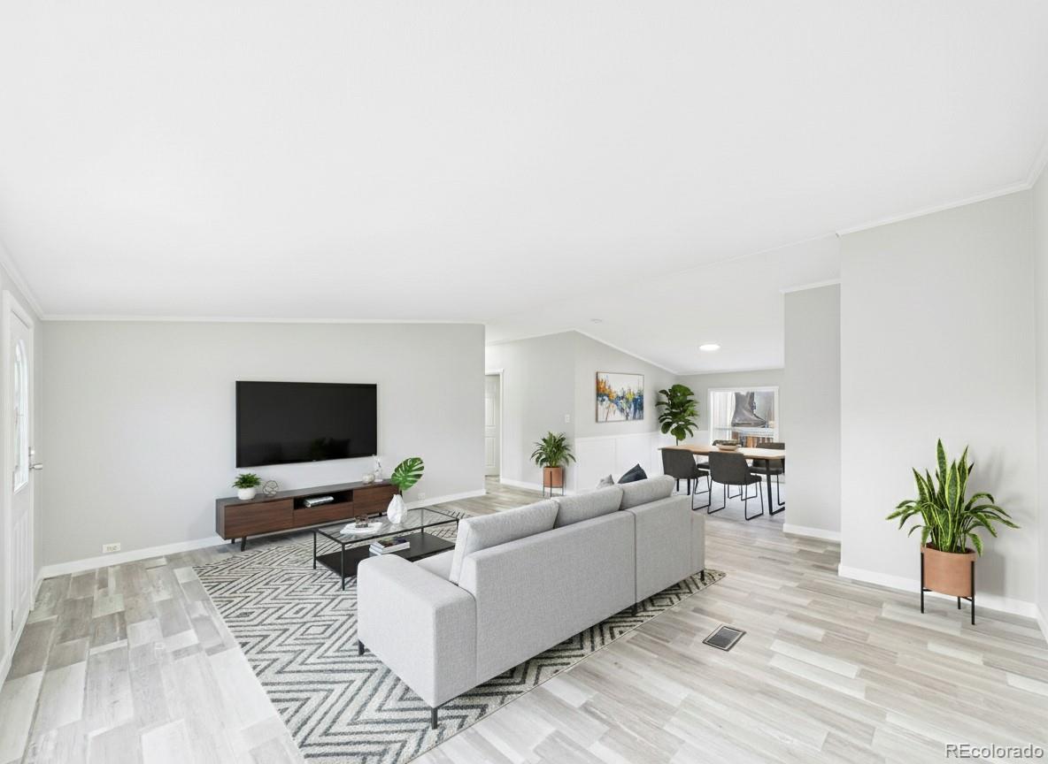 9400 Elm Court Denver CO 80260