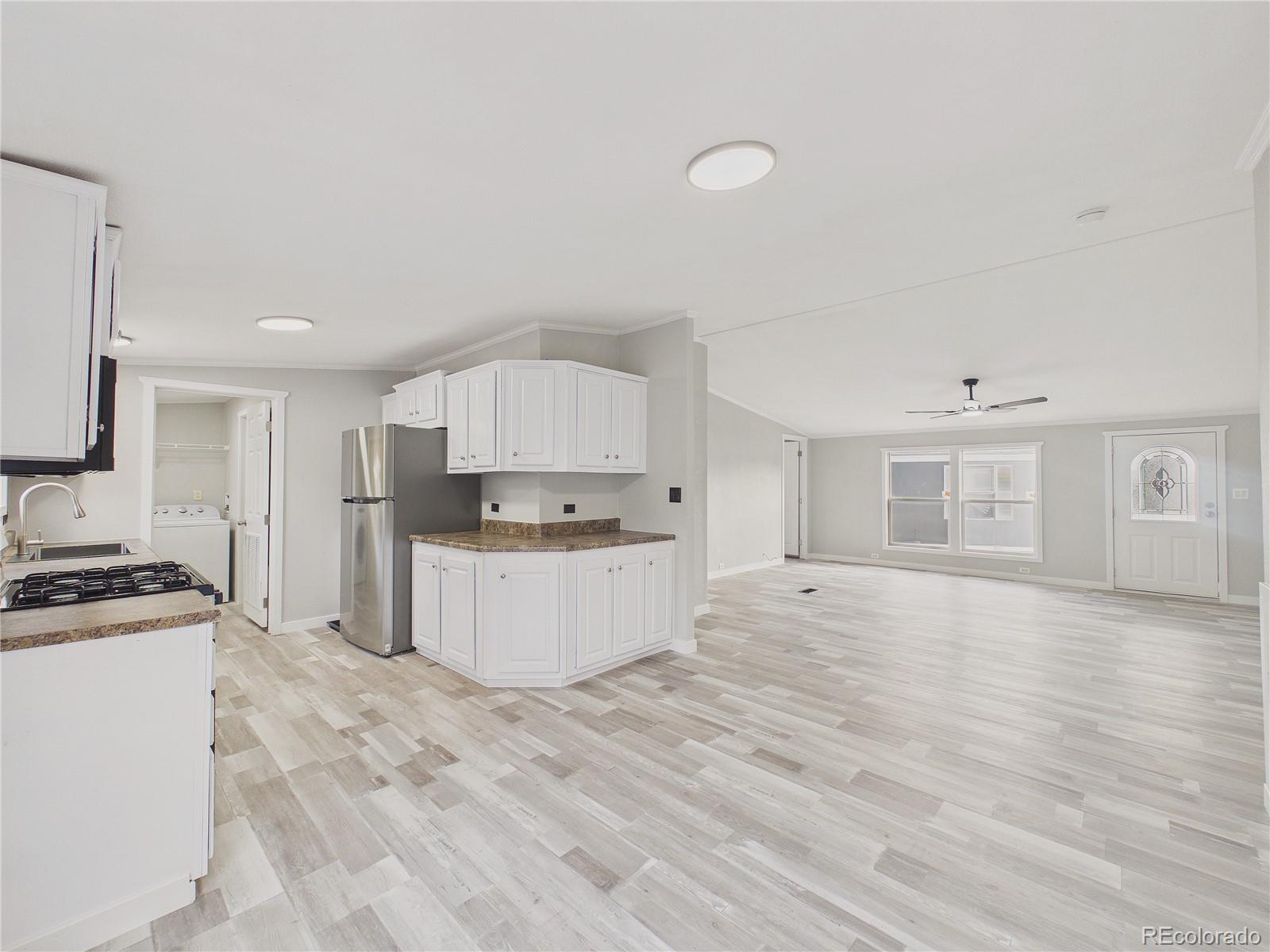 9400 Elm Court Denver CO 80260