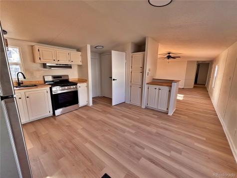 1095 Western Drive Colorado Springs CO 80915