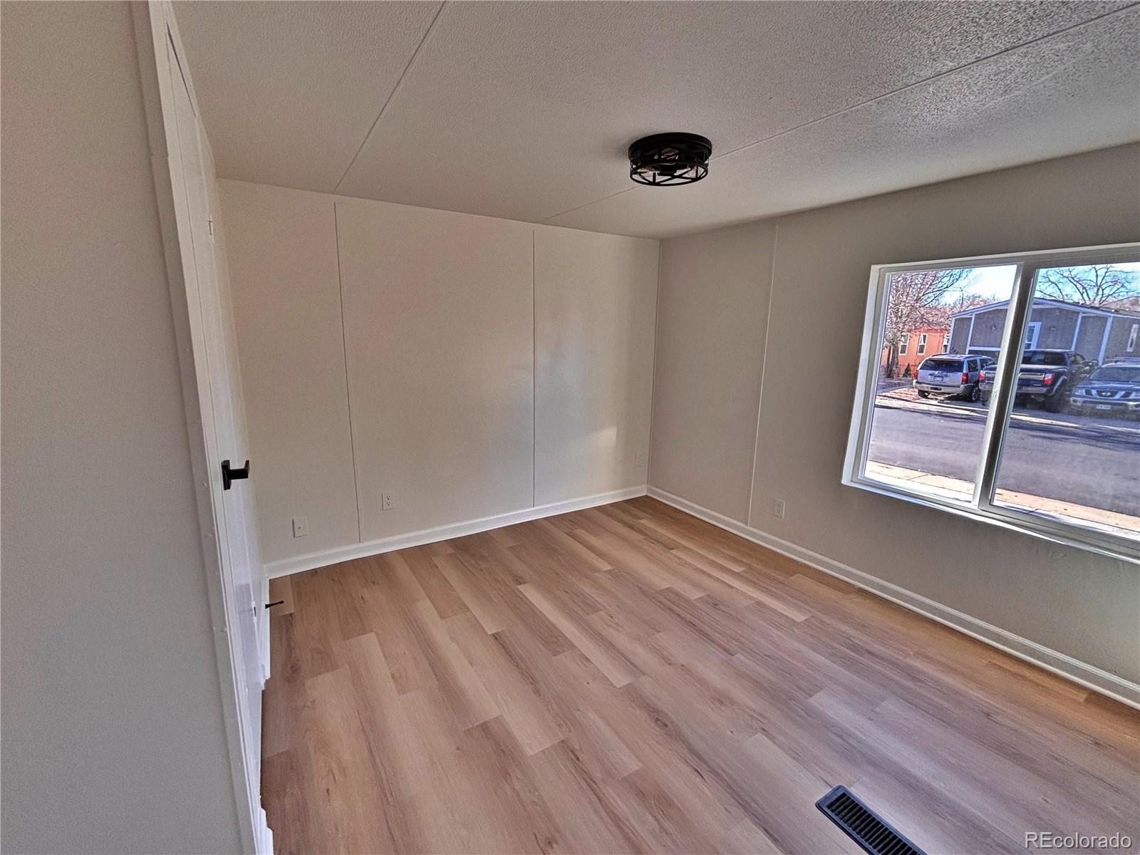 1095 Western Drive Colorado Springs CO 80915