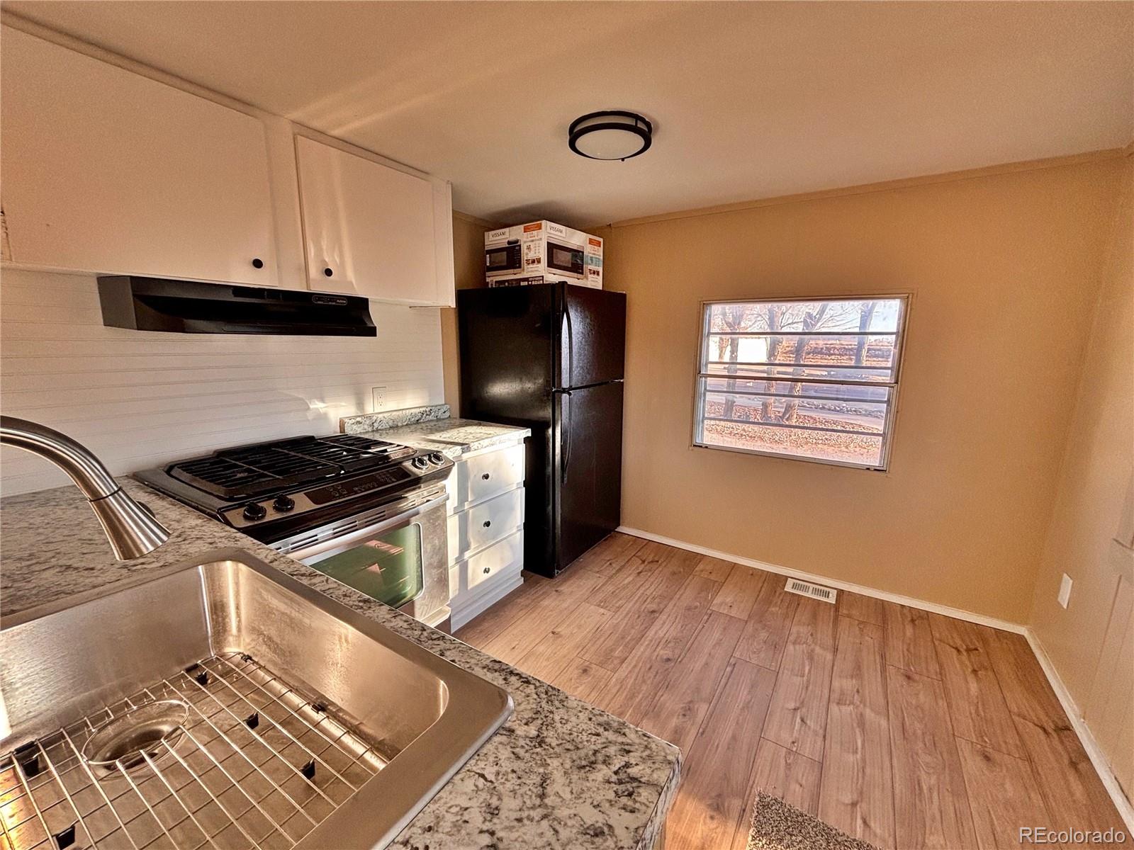 220 Mount View Lane Colorado Springs CO 80907
