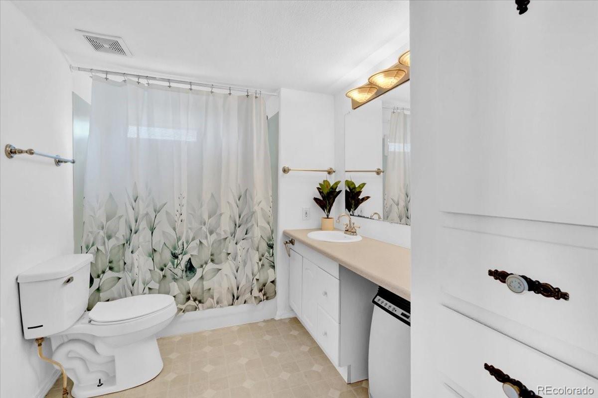 1400 S Collyer Street Longmont CO 80501