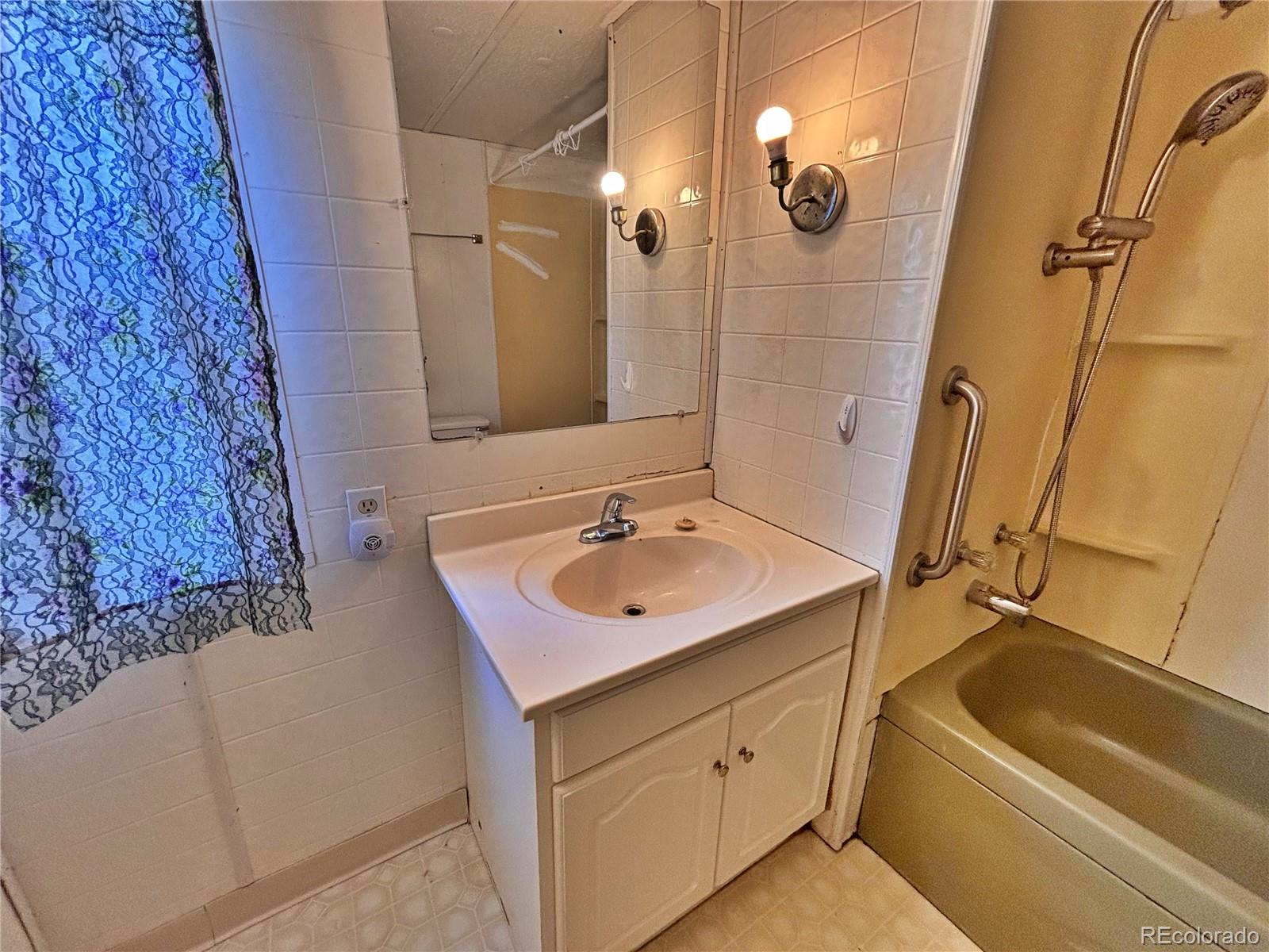 1616 E 78th Street Denver CO 80229