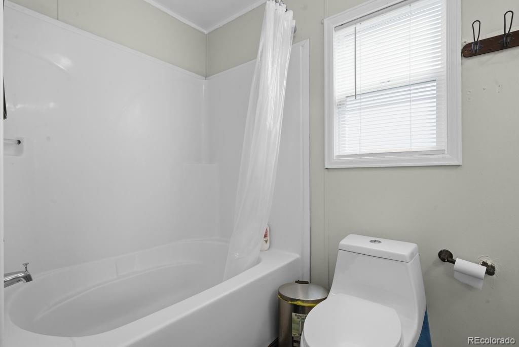 15814 Colfax Avenue Aurora CO 80011