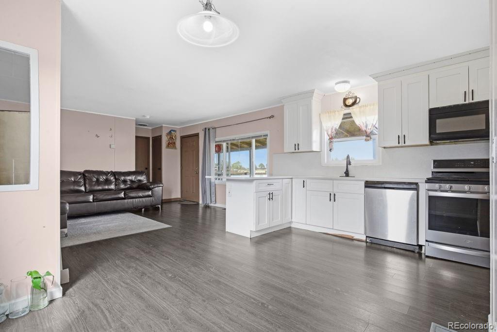 15814 Colfax Avenue Aurora CO 80011