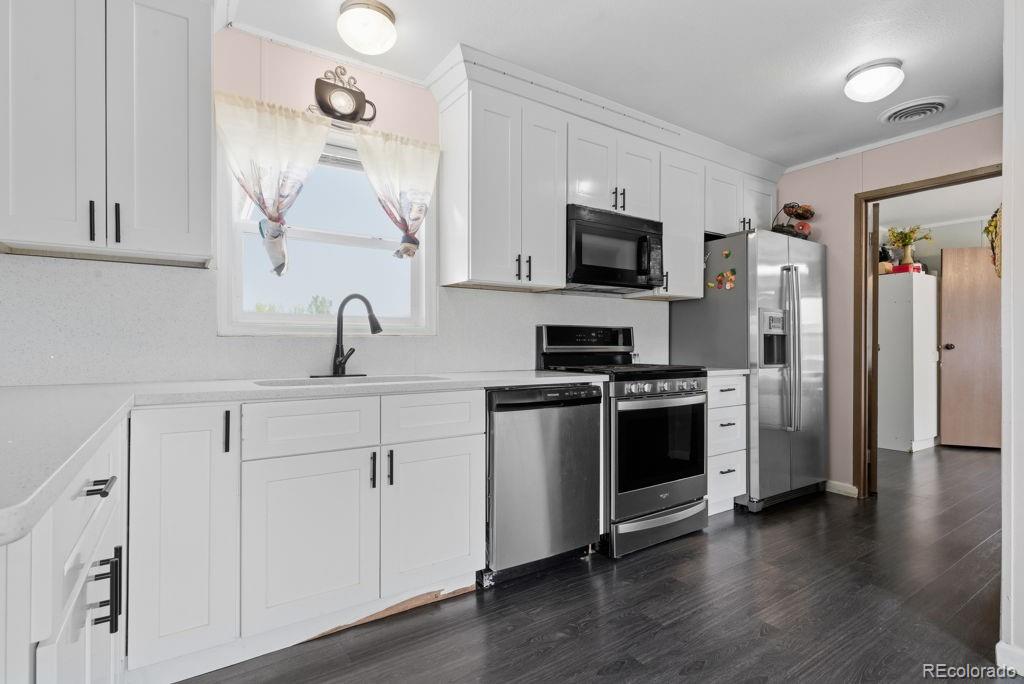 15814 Colfax Avenue Aurora CO 80011