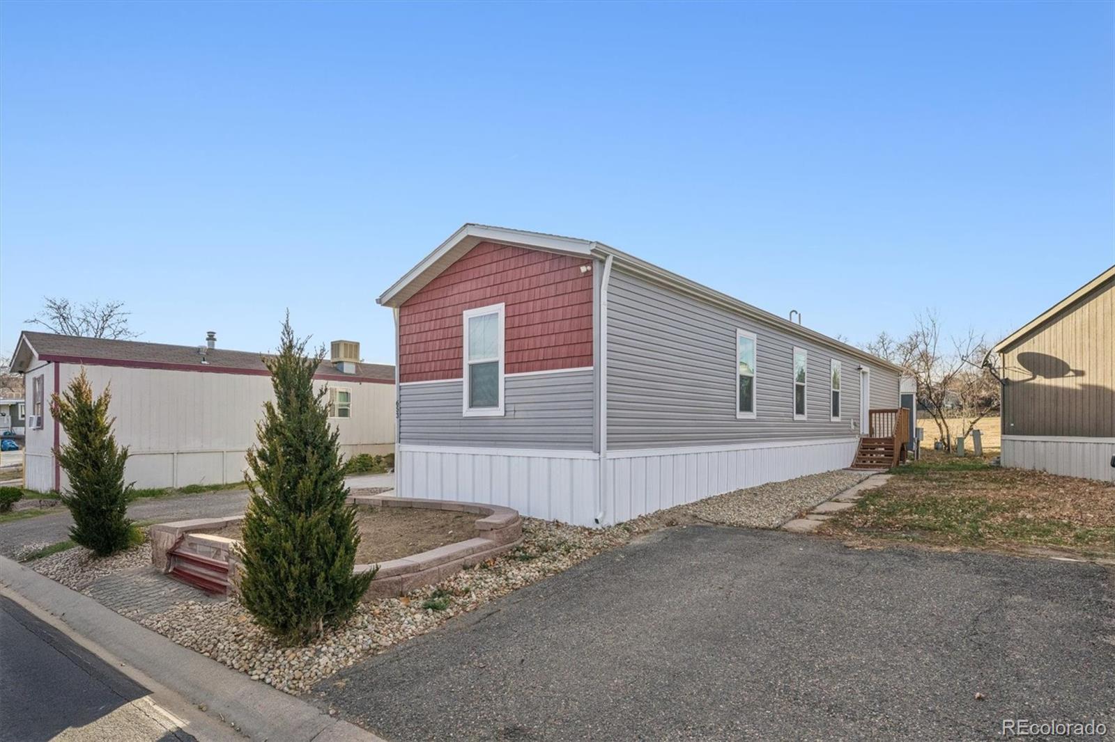 9400 Elm Court Denver CO 80260