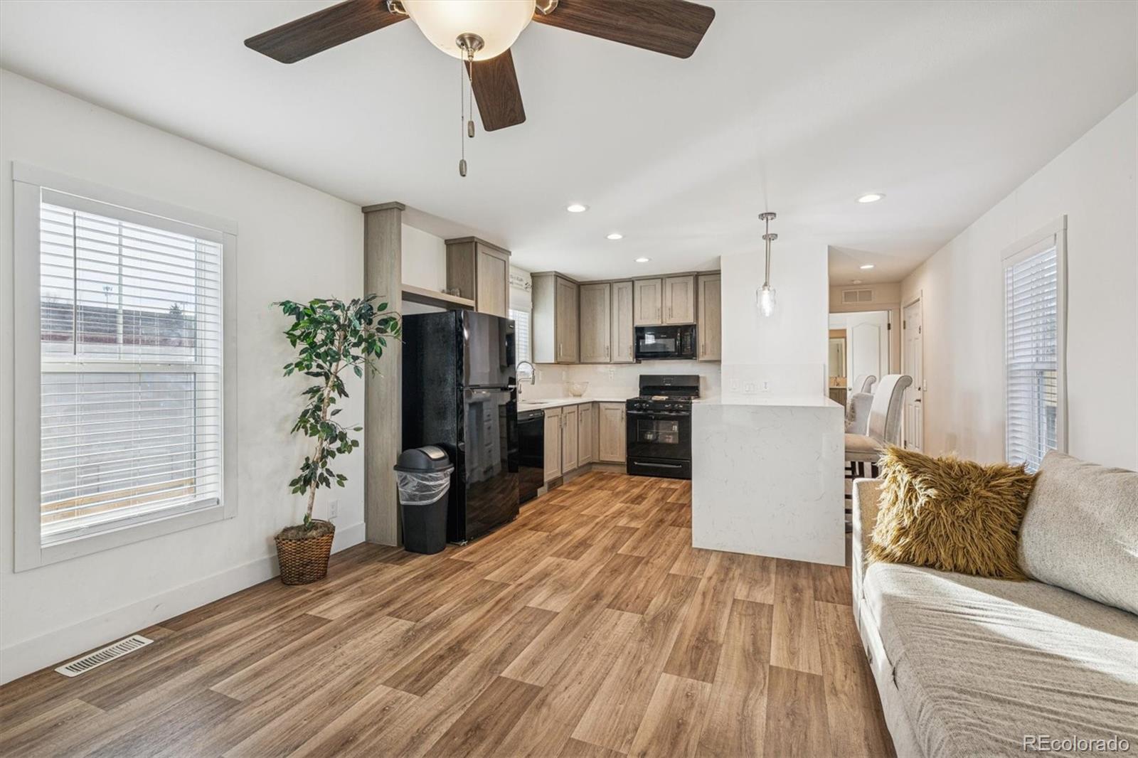 9400 Elm Court Denver CO 80260