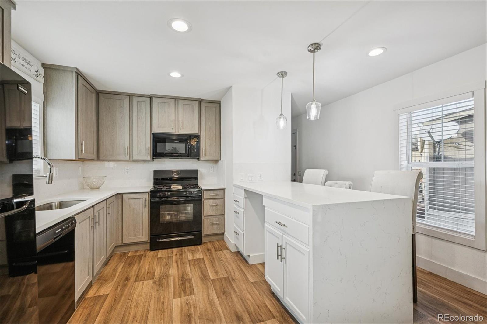 9400 Elm Court Denver CO 80260