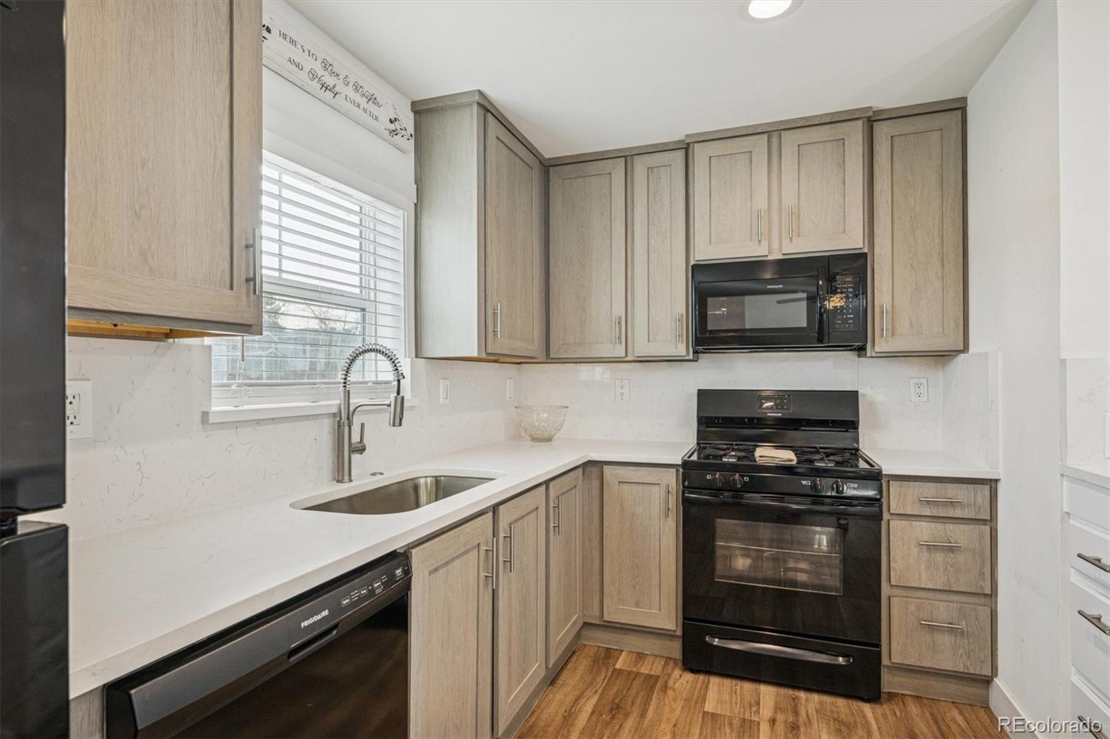 9400 Elm Court Denver CO 80260