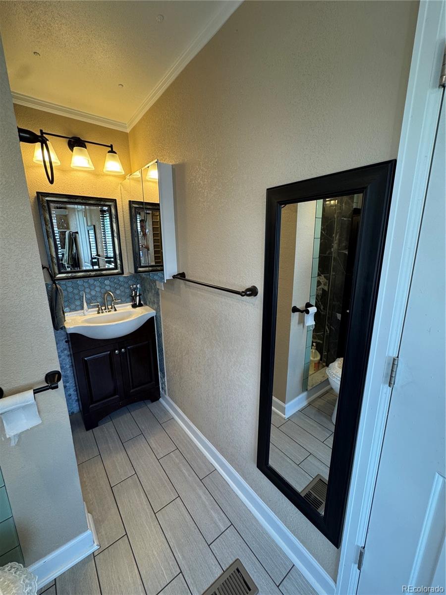 26900 E Colfax Avenue Aurora CO 80018