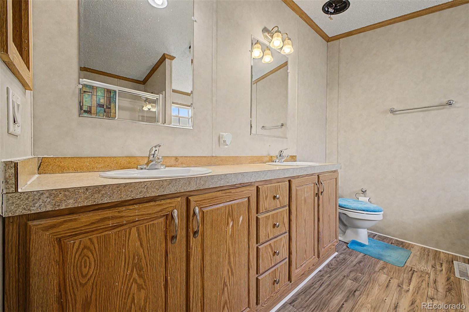 4211 E 100th Avenue Thornton CO 80229