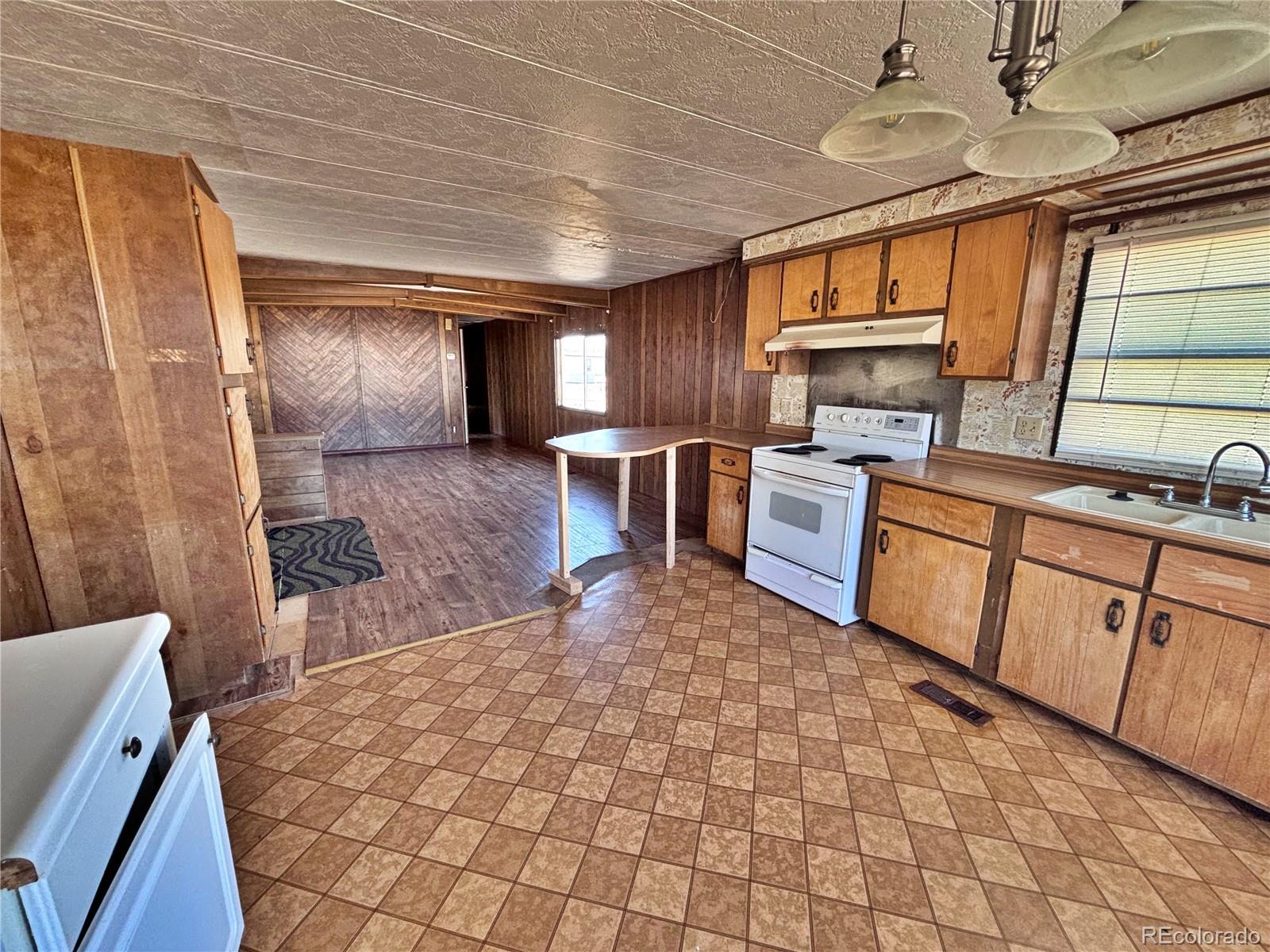 1114 Reed Lane La Junta CO 81050
