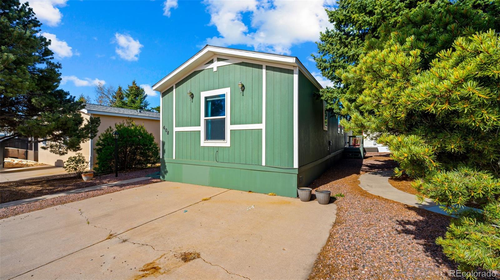 1095 Western Drive Colorado Springs CO 80915