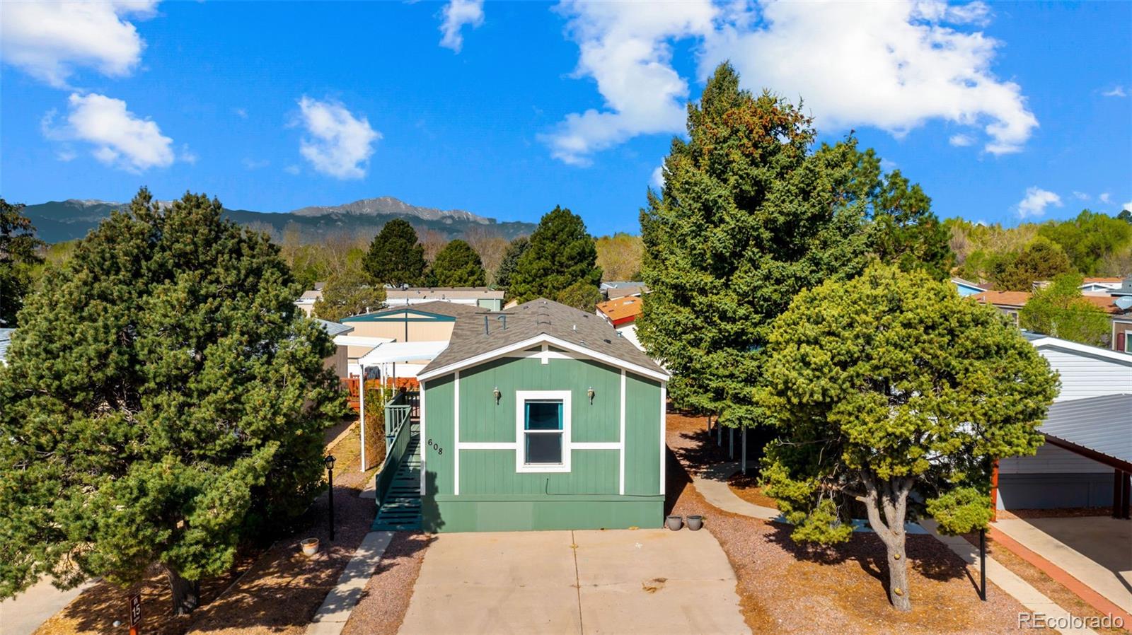 1095 Western Drive Colorado Springs CO 80915