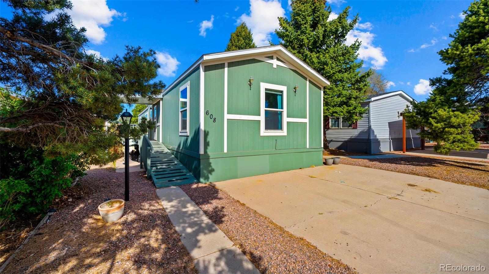 1095 Western Drive Colorado Springs CO 80915