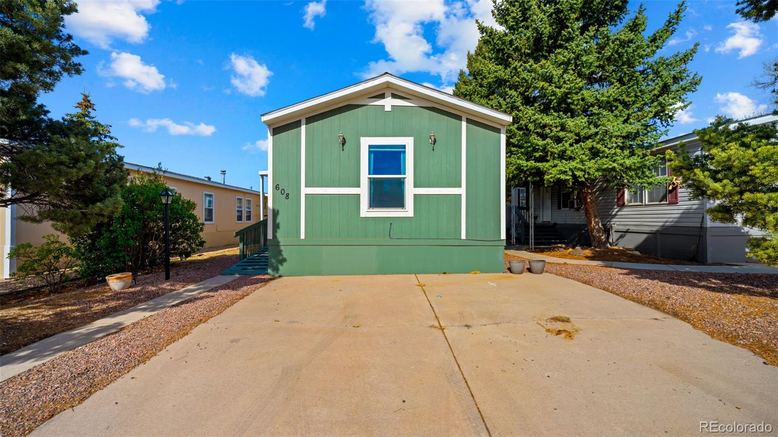1095 Western Drive Colorado Springs CO 80915