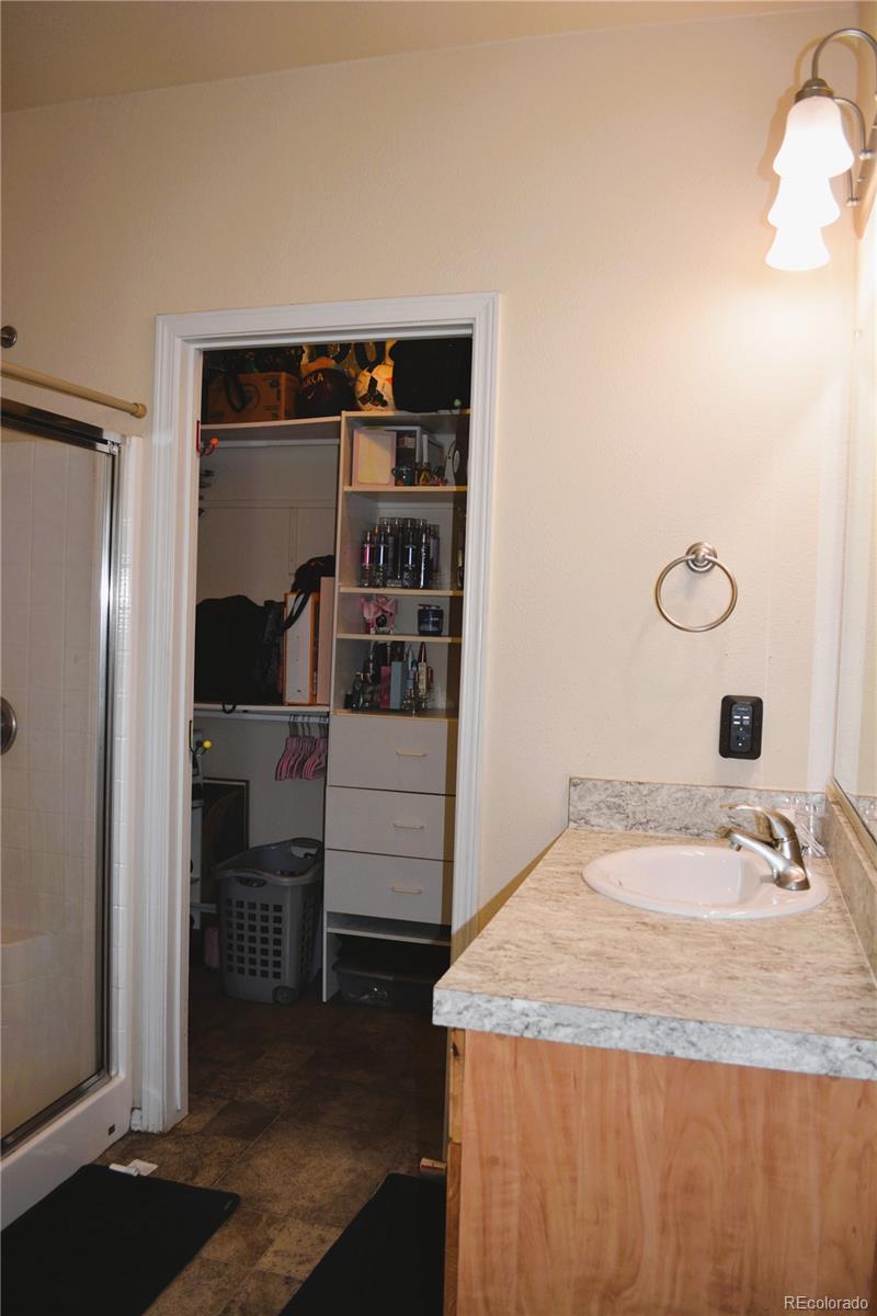 304 Barnard Court Longmont CO 80501