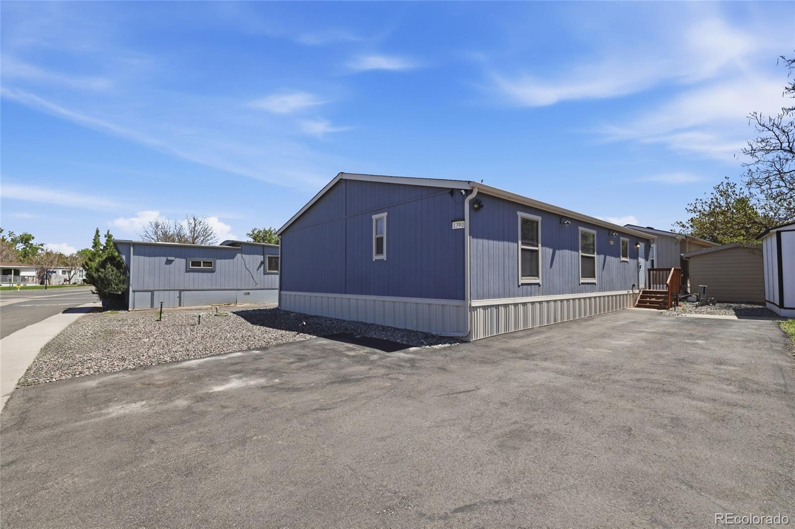 1790 Eisenhower Way Aurora CO 80011