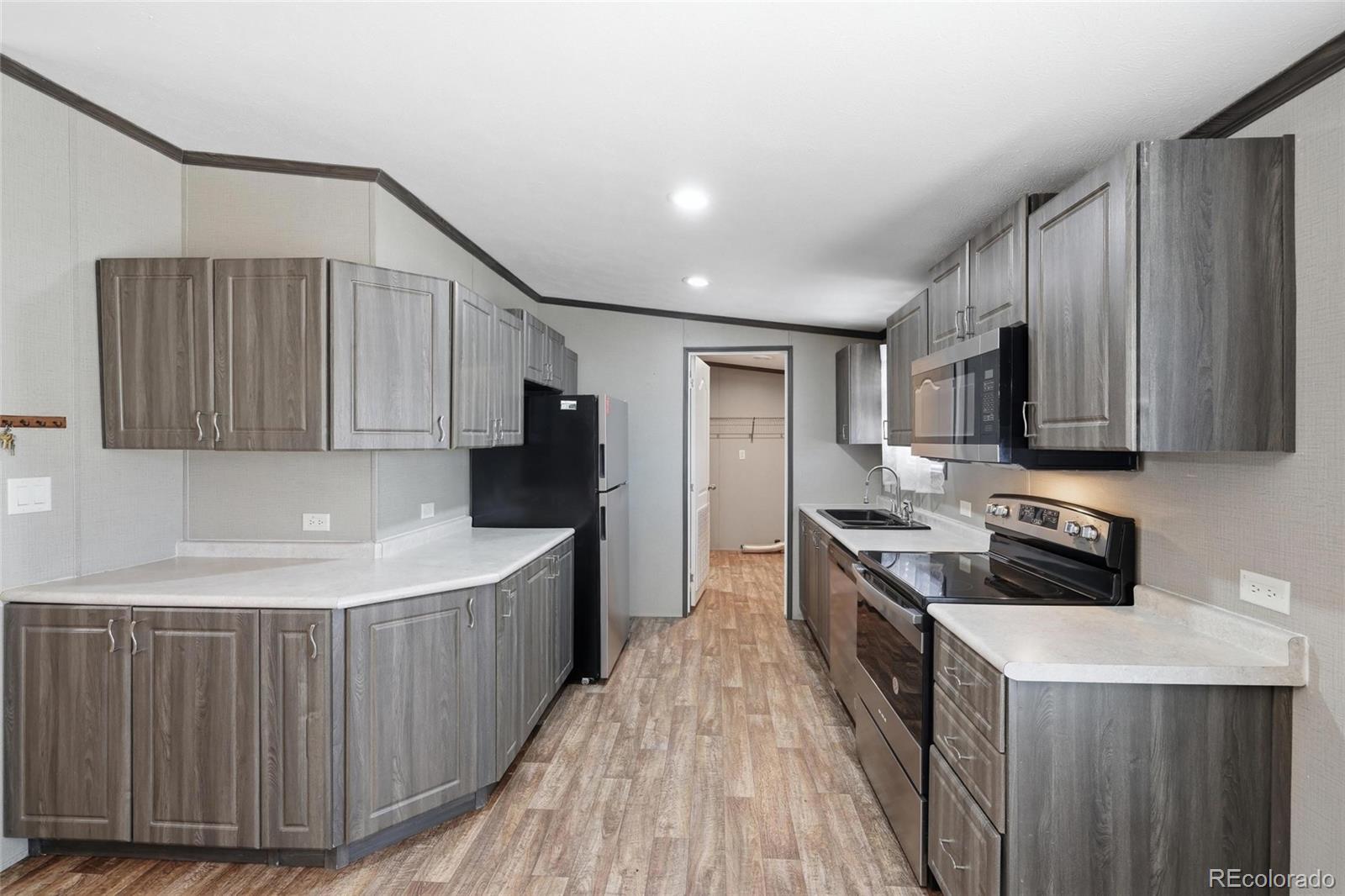 1790 Eisenhower Way Aurora CO 80011