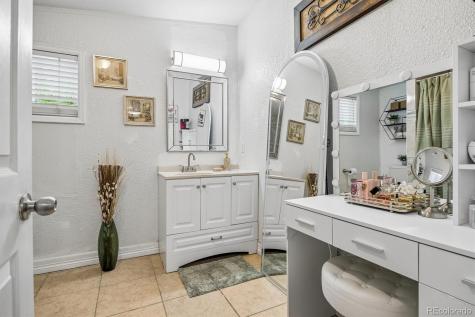 17027 E Coolidge Place Aurora CO 80011