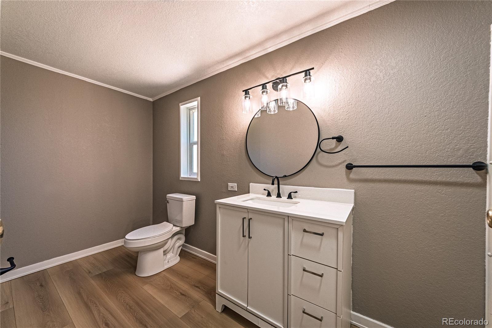 1095 Western Drive Colorado Springs CO 80915