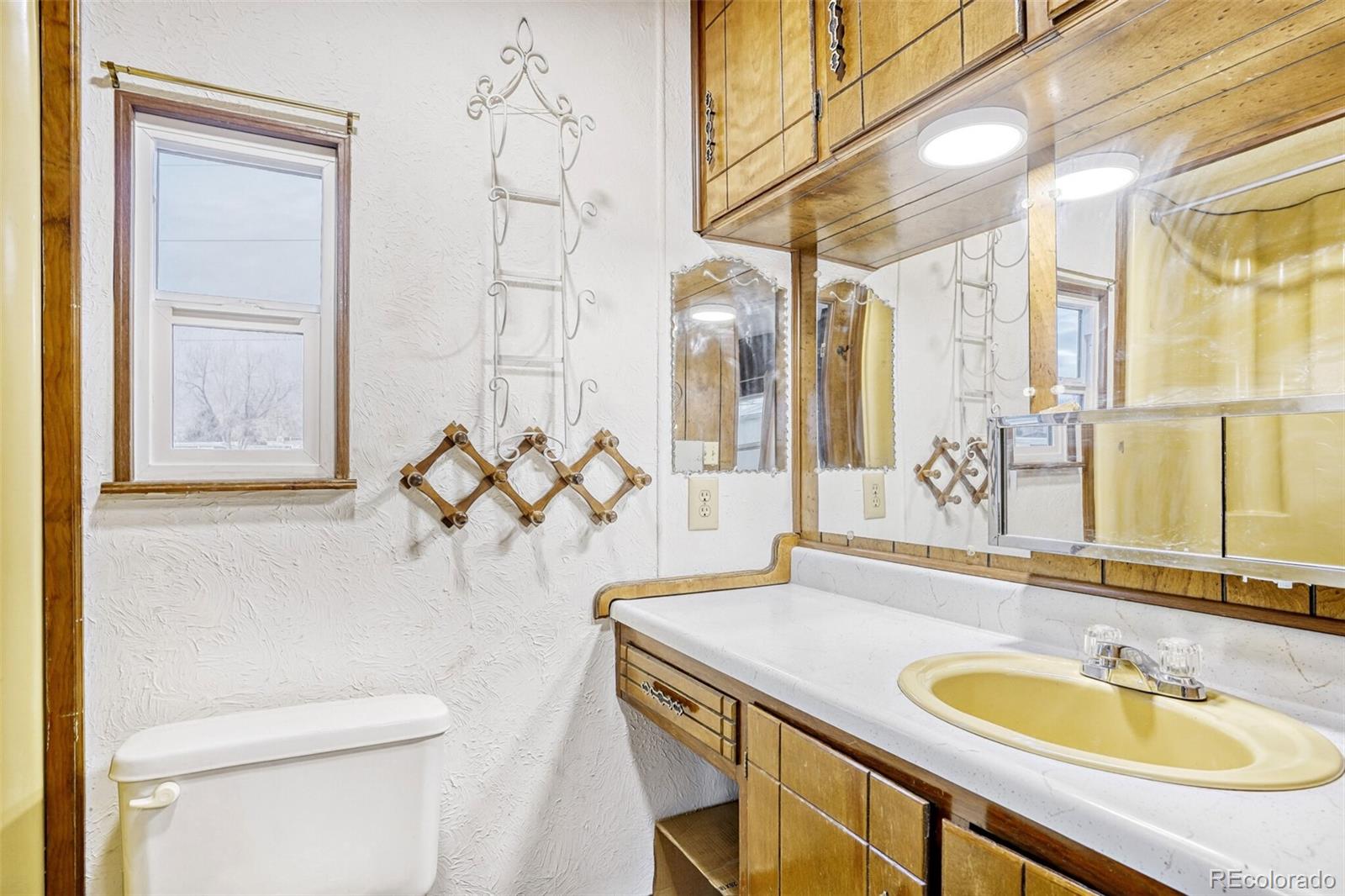 6825 W Mississippi Avenue Lakewood CO 80226