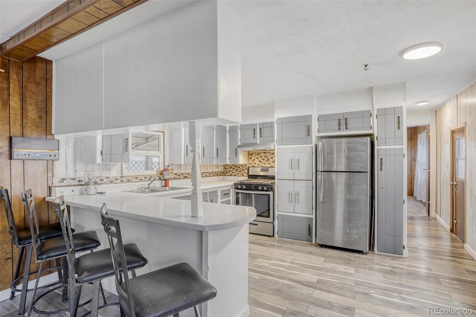 6825 W Mississippi Avenue Lakewood CO 80226